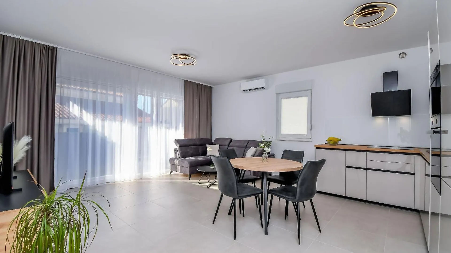 Apartment Argola Trogir 0*,  Croatia